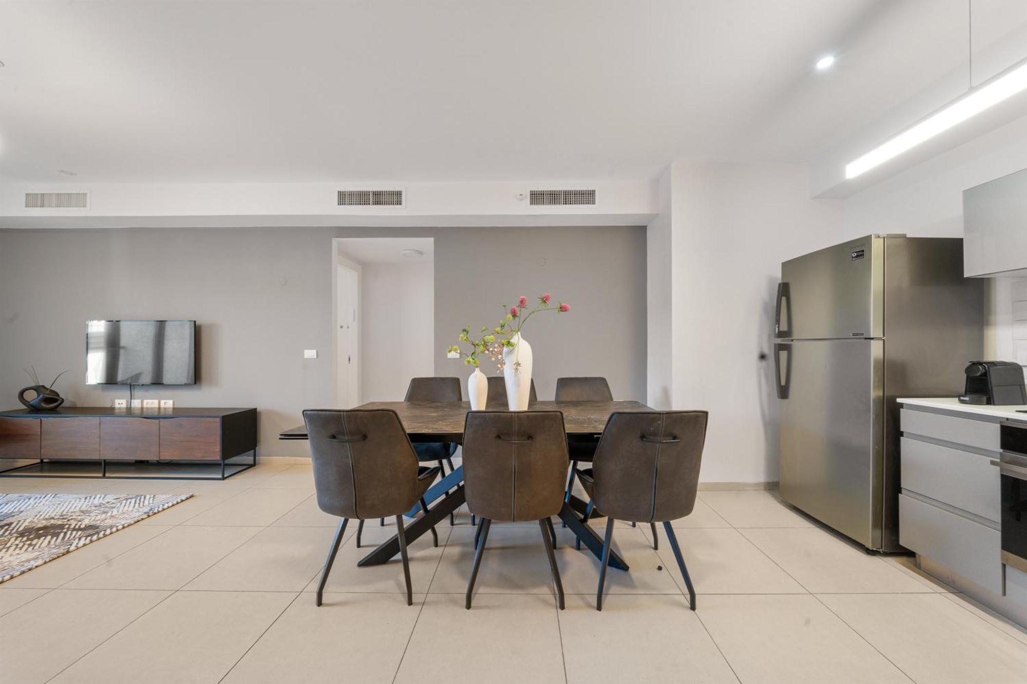 Isrentals Haneviim - Aparthotel In City Center Jerusalem Exteriör bild