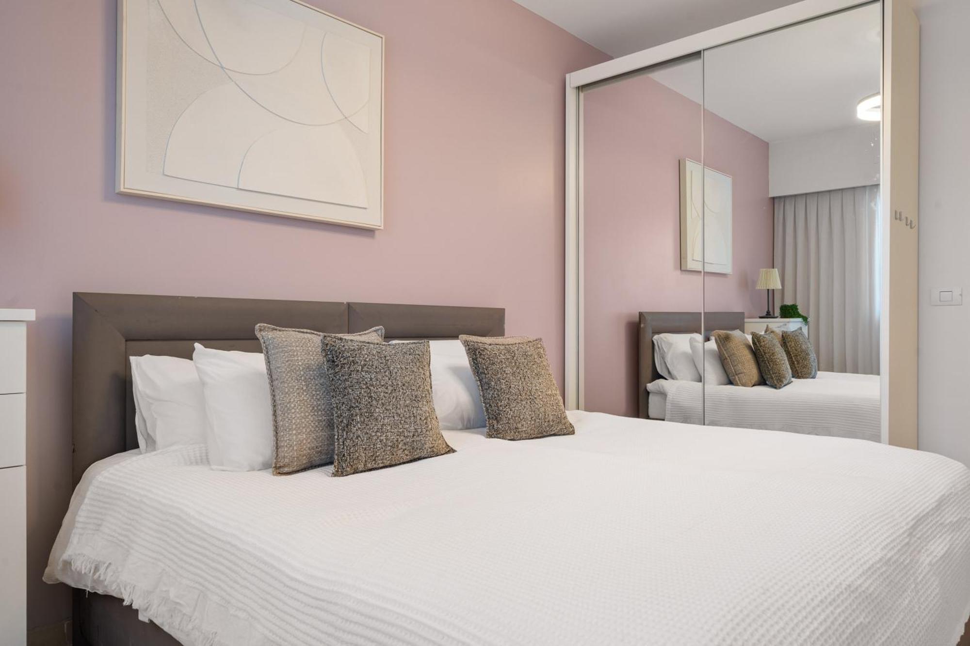 Isrentals Haneviim - Aparthotel In City Center Jerusalem Exteriör bild