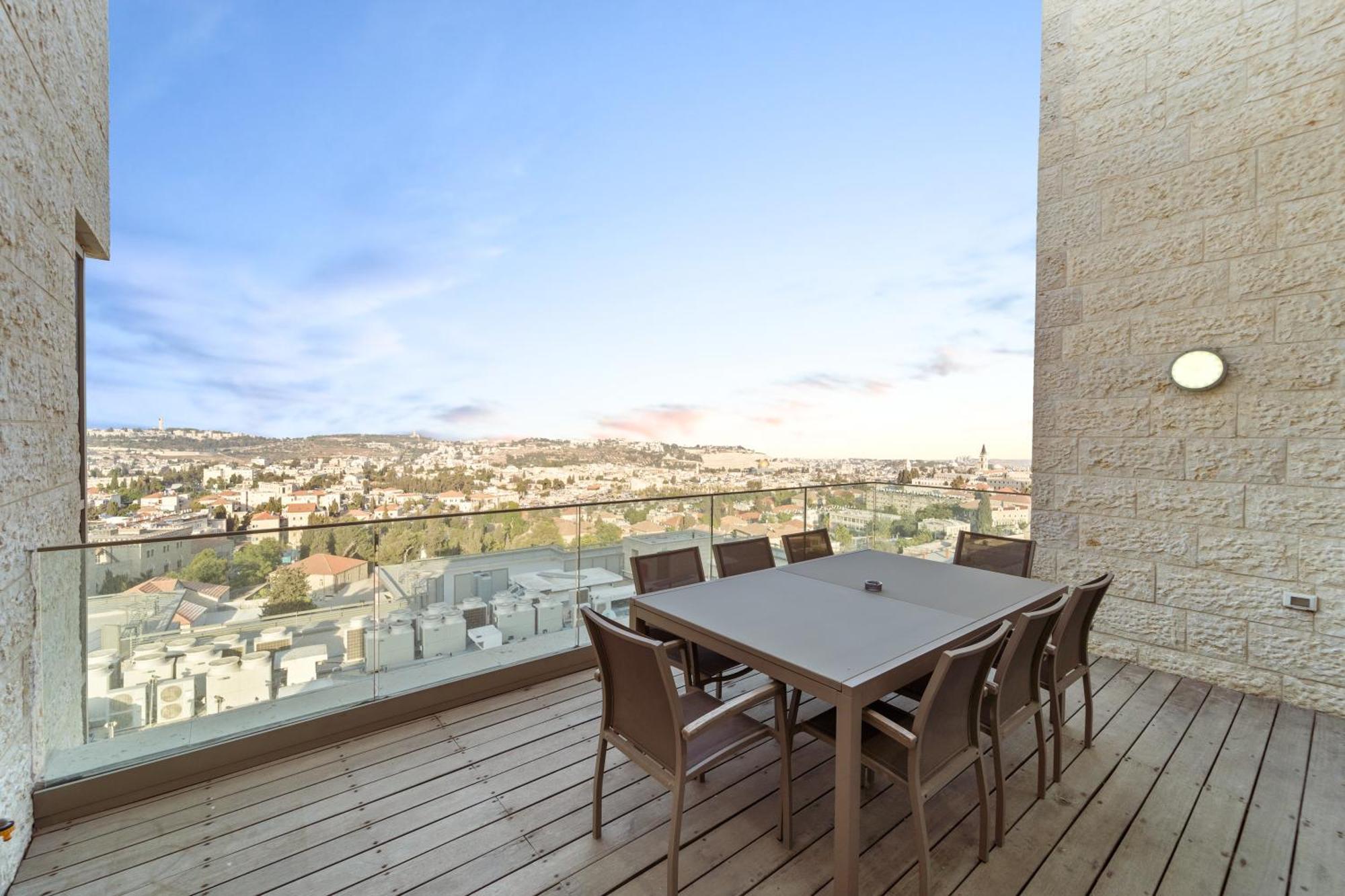 Isrentals Haneviim - Aparthotel In City Center Jerusalem Exteriör bild