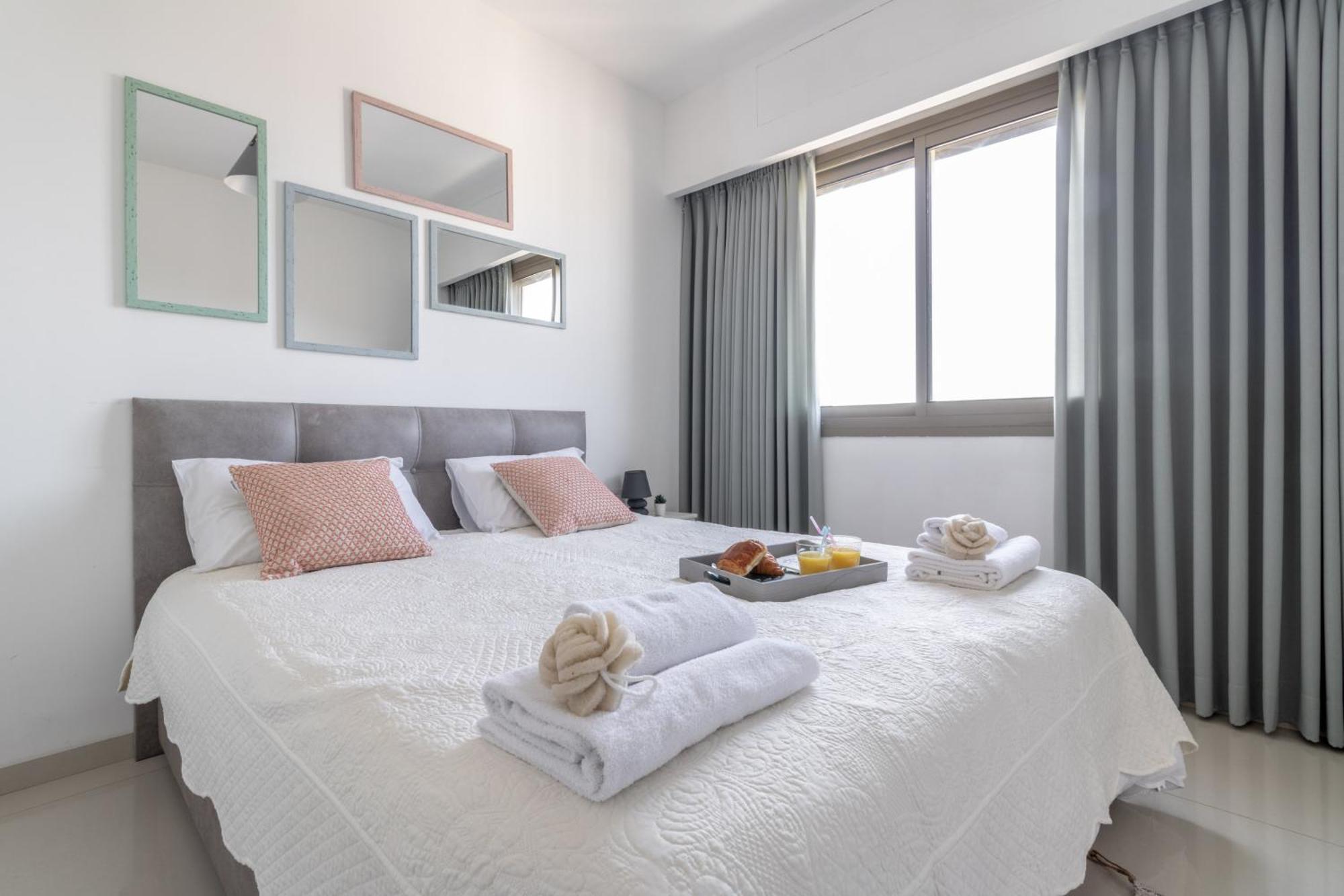 Isrentals Haneviim - Aparthotel In City Center Jerusalem Exteriör bild