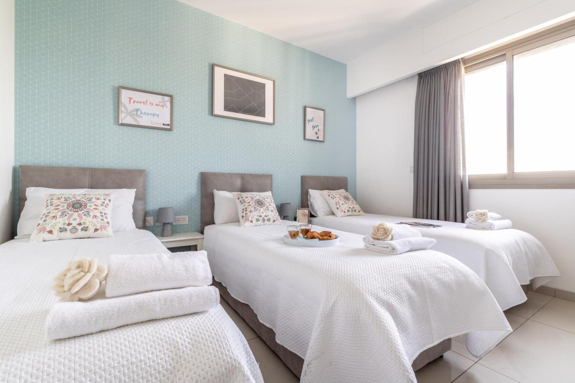 Isrentals Haneviim - Aparthotel In City Center Jerusalem Exteriör bild